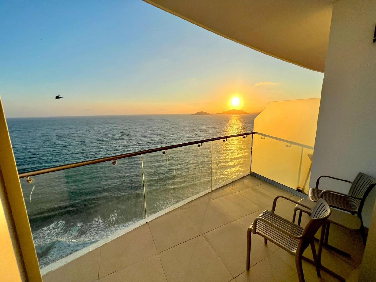 Sunset View Malecon 1404 Vista Panoramica Al Mar Lägenhet Mazatlán Exteriör bild